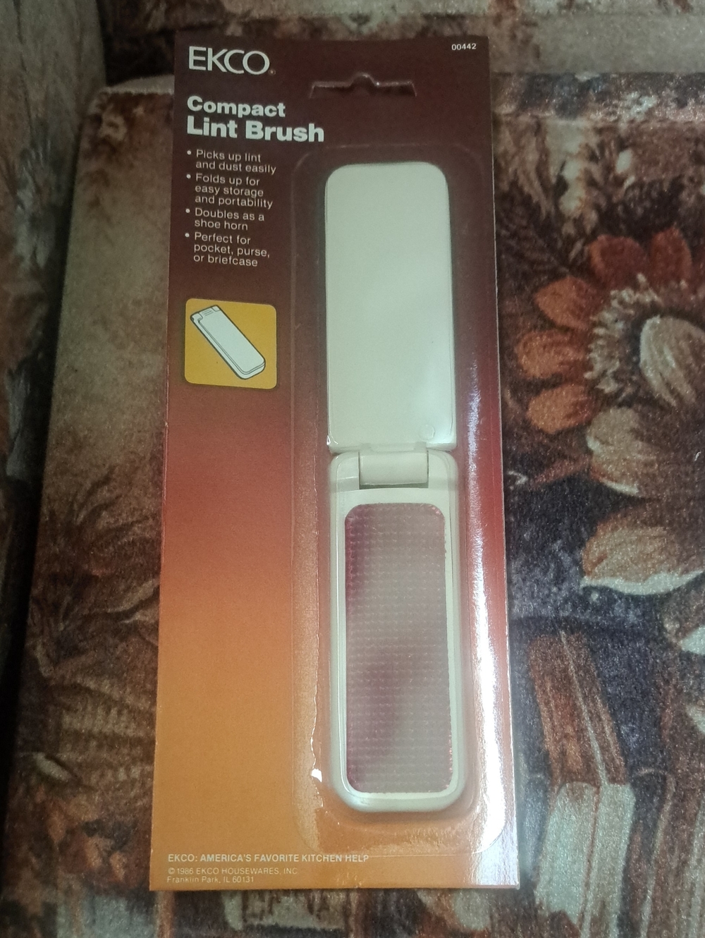 NWT Vintage EKCO Compact Lint Brush